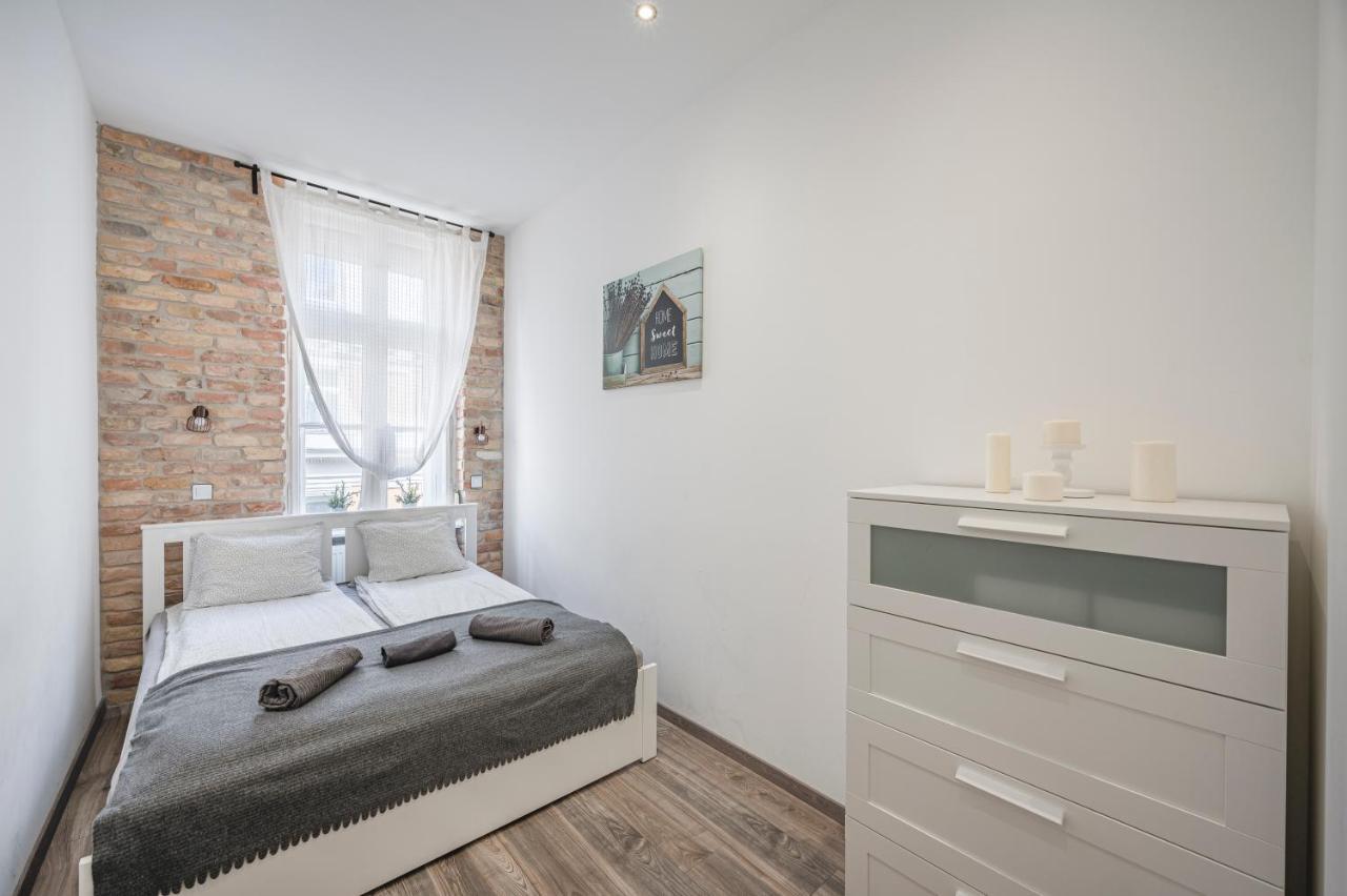 Design Apartment W Ac On Ring Road By Newave Apartments Budapest Kültér fotó