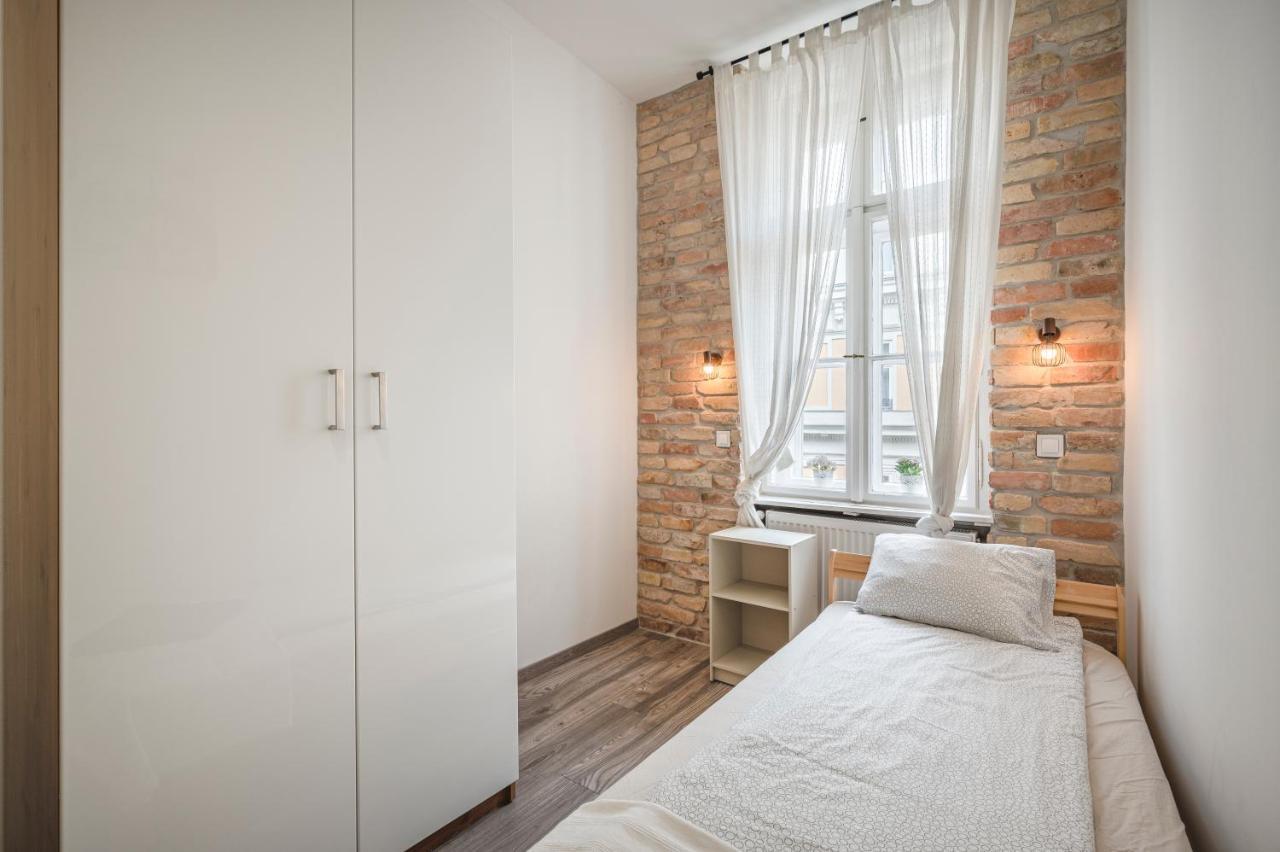 Design Apartment W Ac On Ring Road By Newave Apartments Budapest Kültér fotó